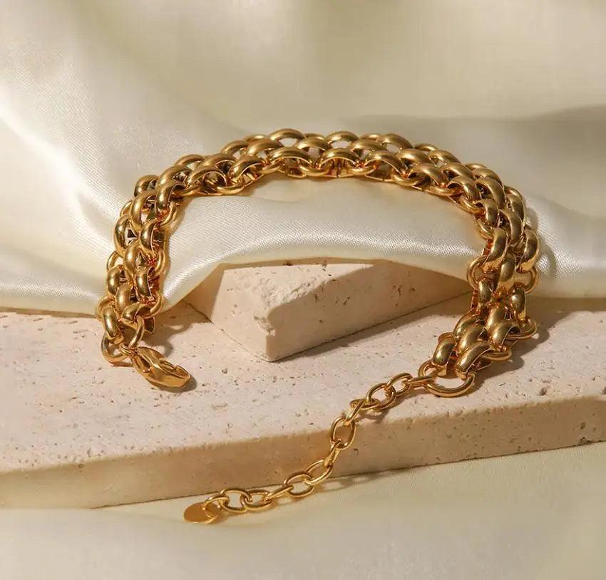 Amora Twist Bracelet