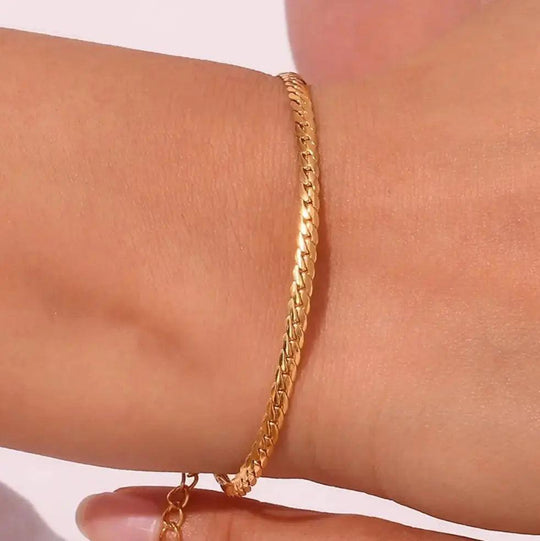 Flat Curb Mini Bracelet
